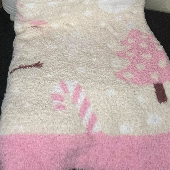 NEW Cupcakes and Cashmere Pink & Tan Christmas Snowman Throw Blanket - Picture 7 of 7